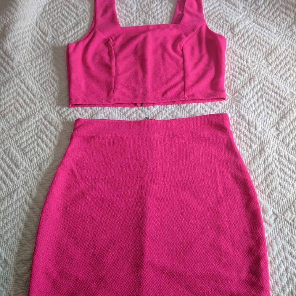2-piece top and skirt